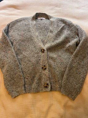 BB Dakota Heathered Gray Speckled V-Neck Button Cardigan